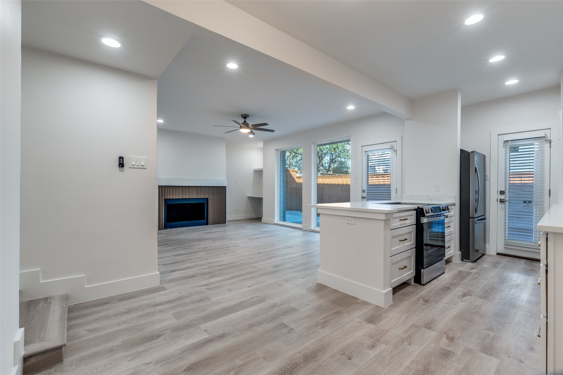 5755 Phoenix Drive A