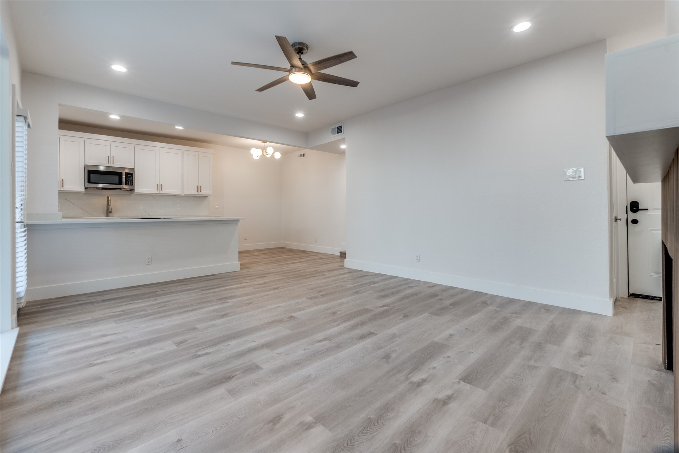 5755 Phoenix Drive A