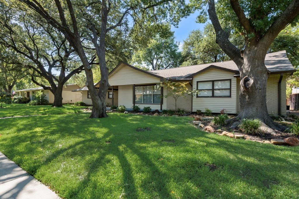 3662 Weeburn Drive