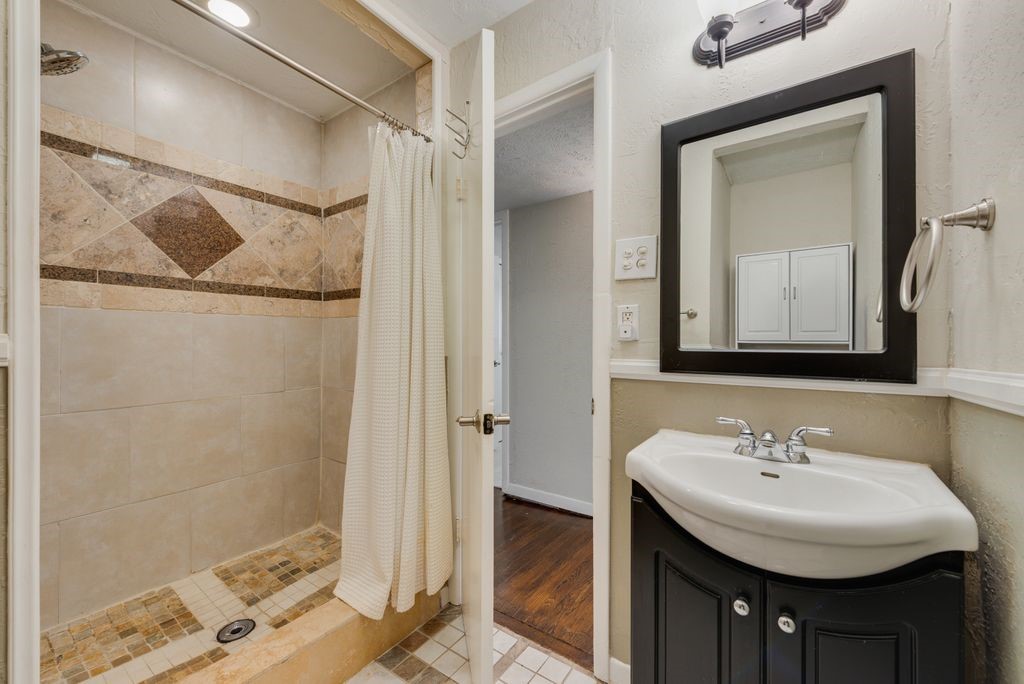 3662 Weeburn Drive