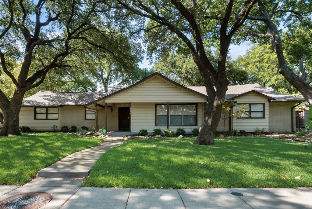 3662 Weeburn Drive