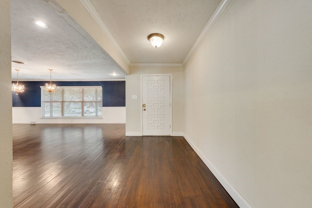 3662 Weeburn Drive