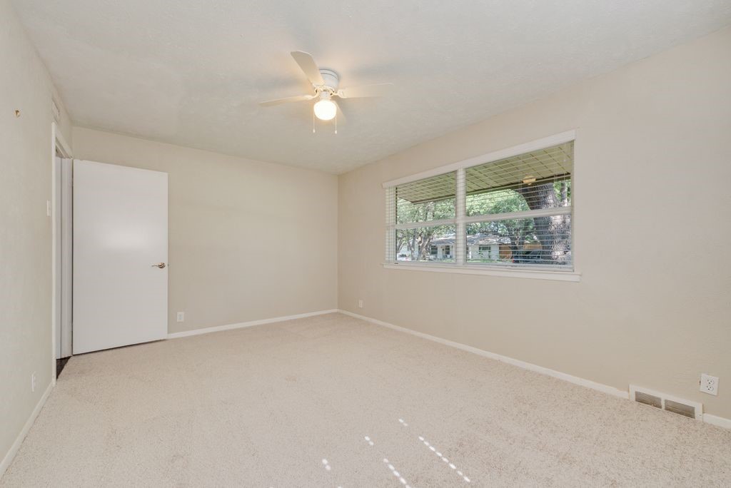 3662 Weeburn Drive