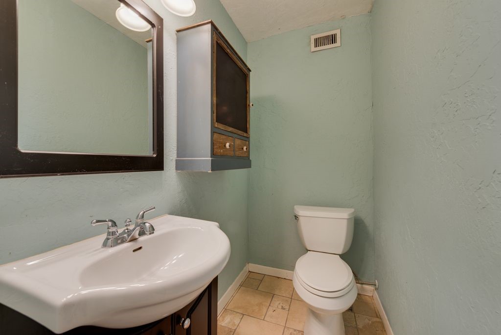 3662 Weeburn Drive