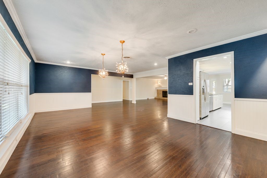 3662 Weeburn Drive