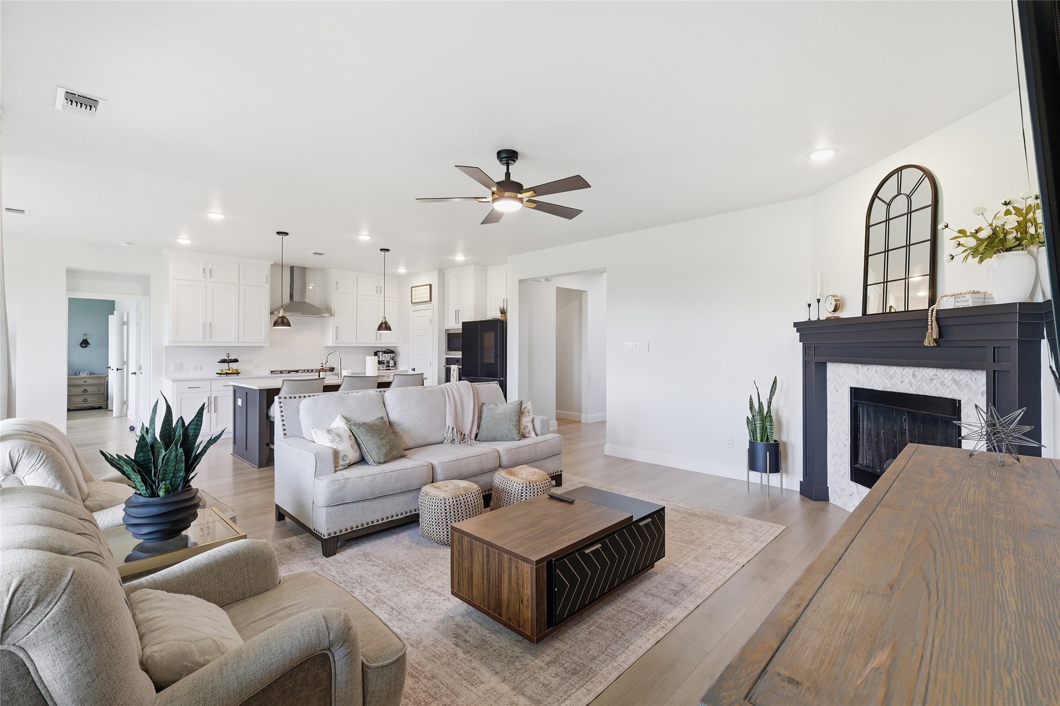 1422 Shaker Hills Road