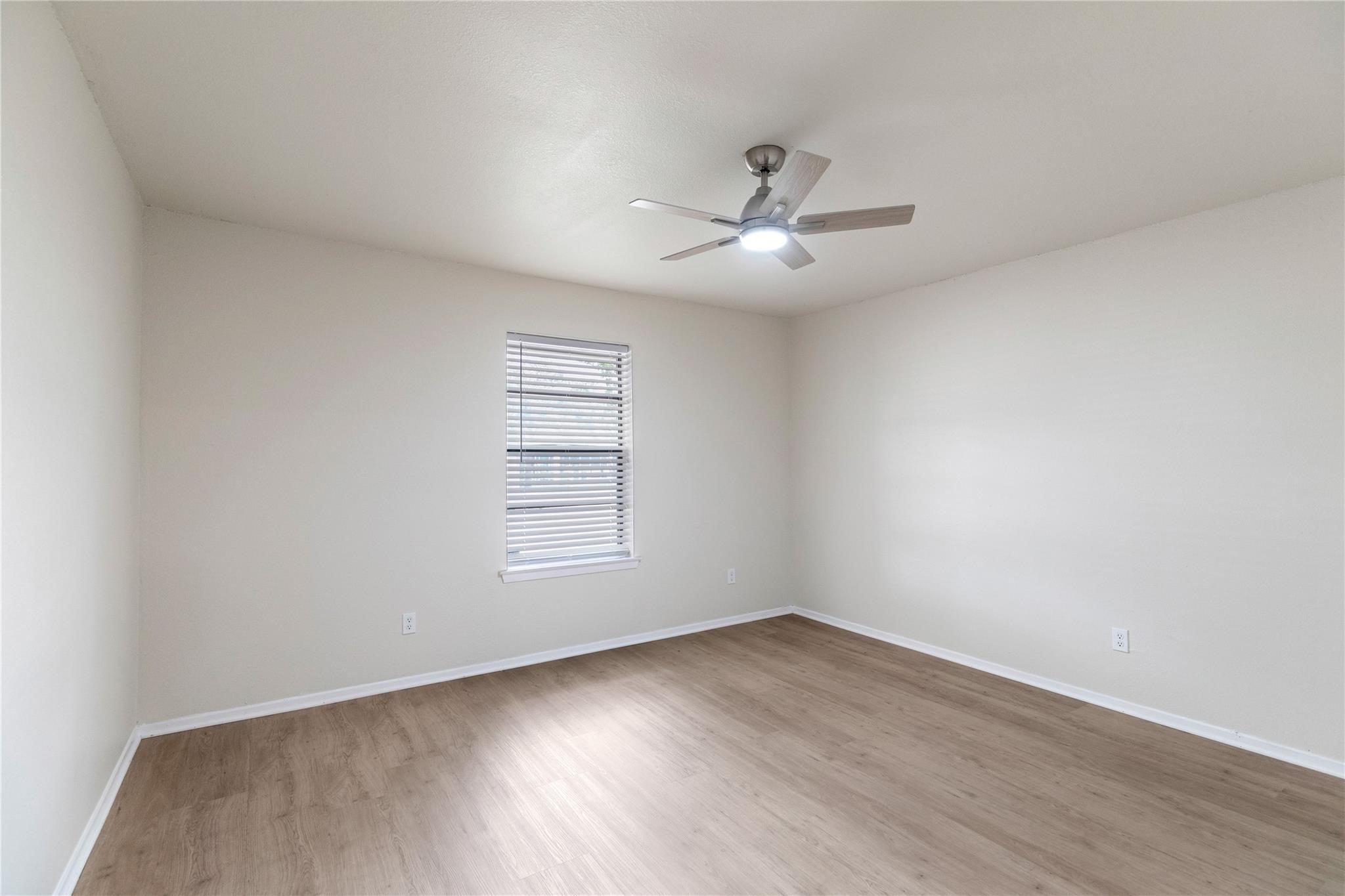 1610 Brown Trail