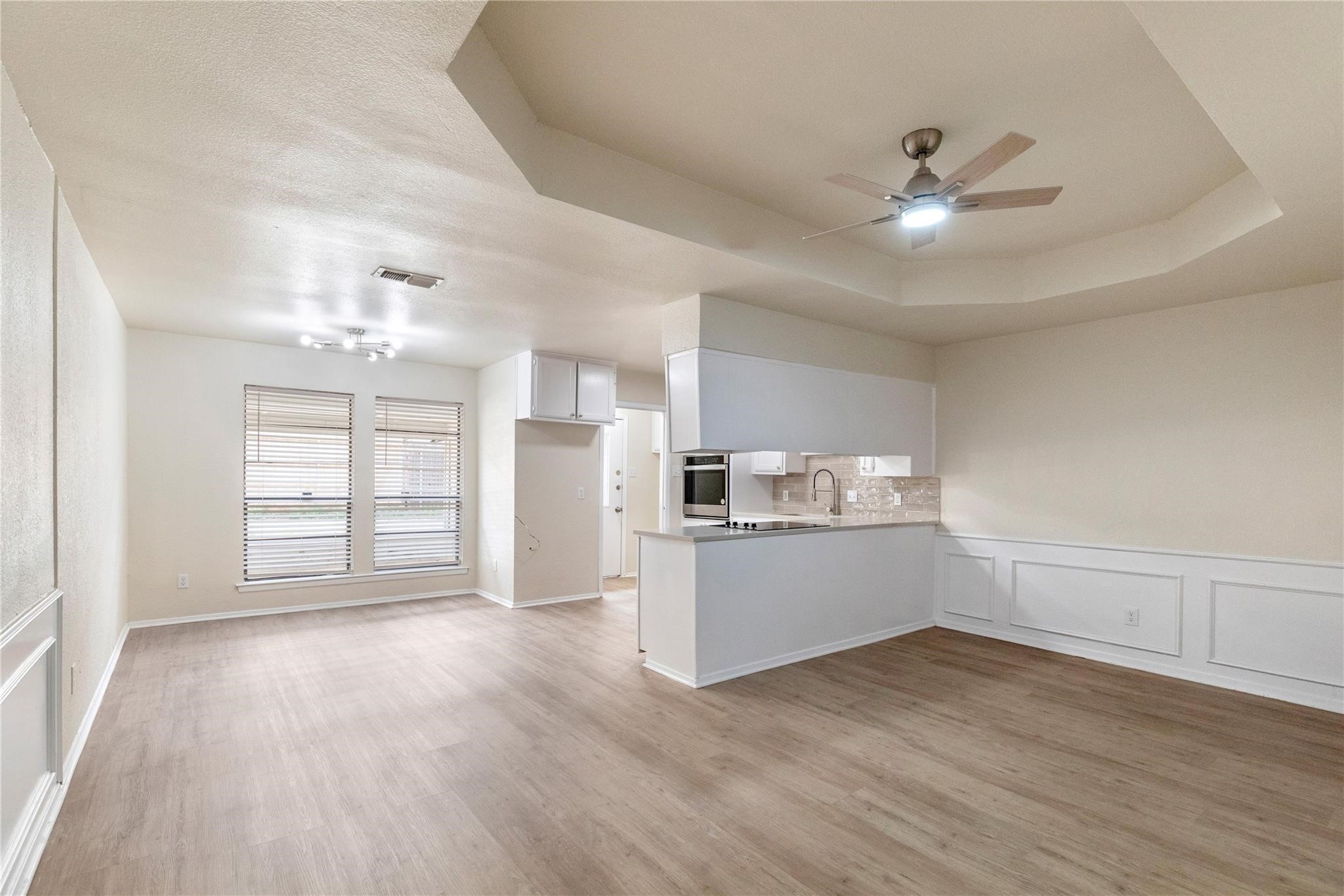 1610 Brown Trail