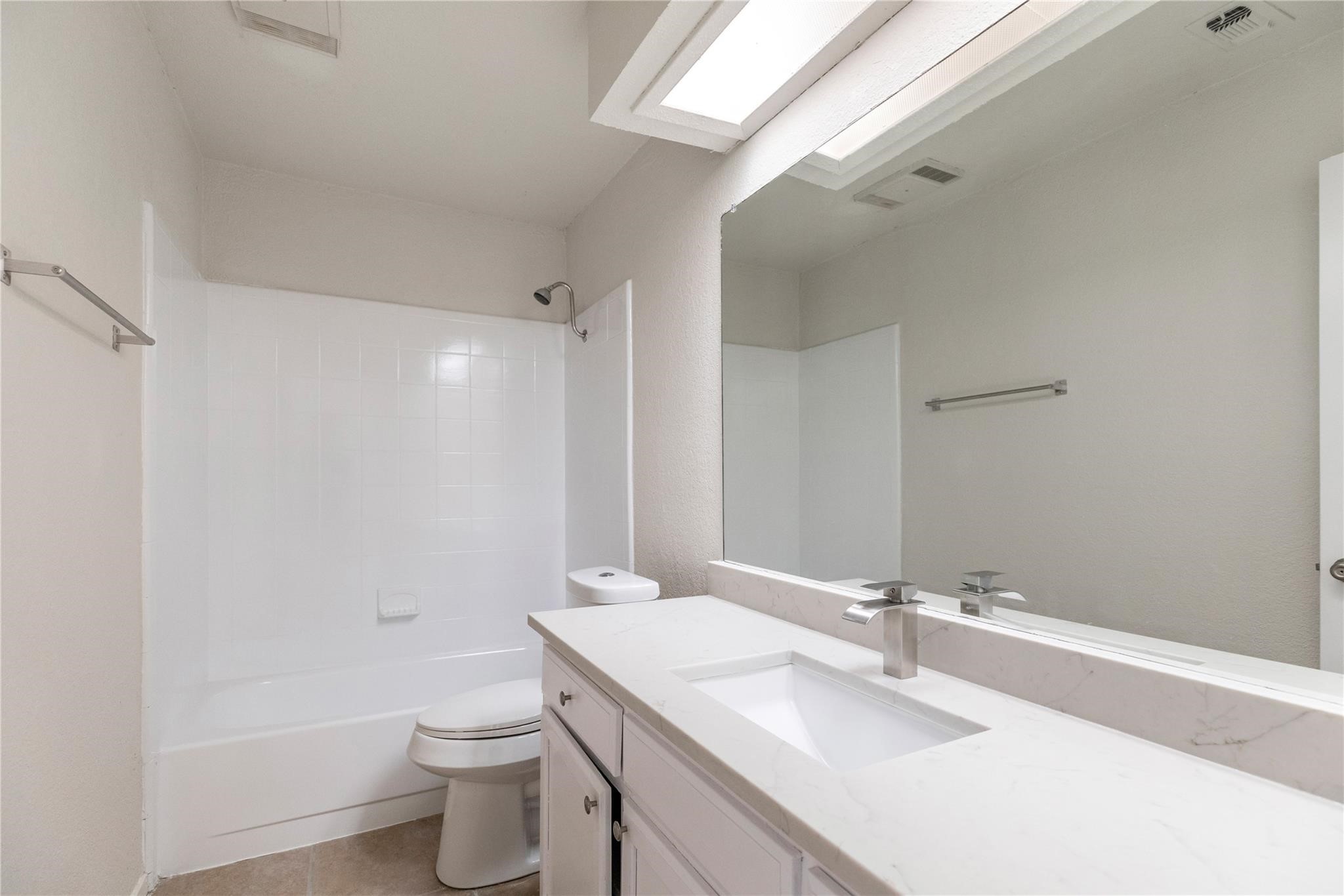 1610 Brown Trail
