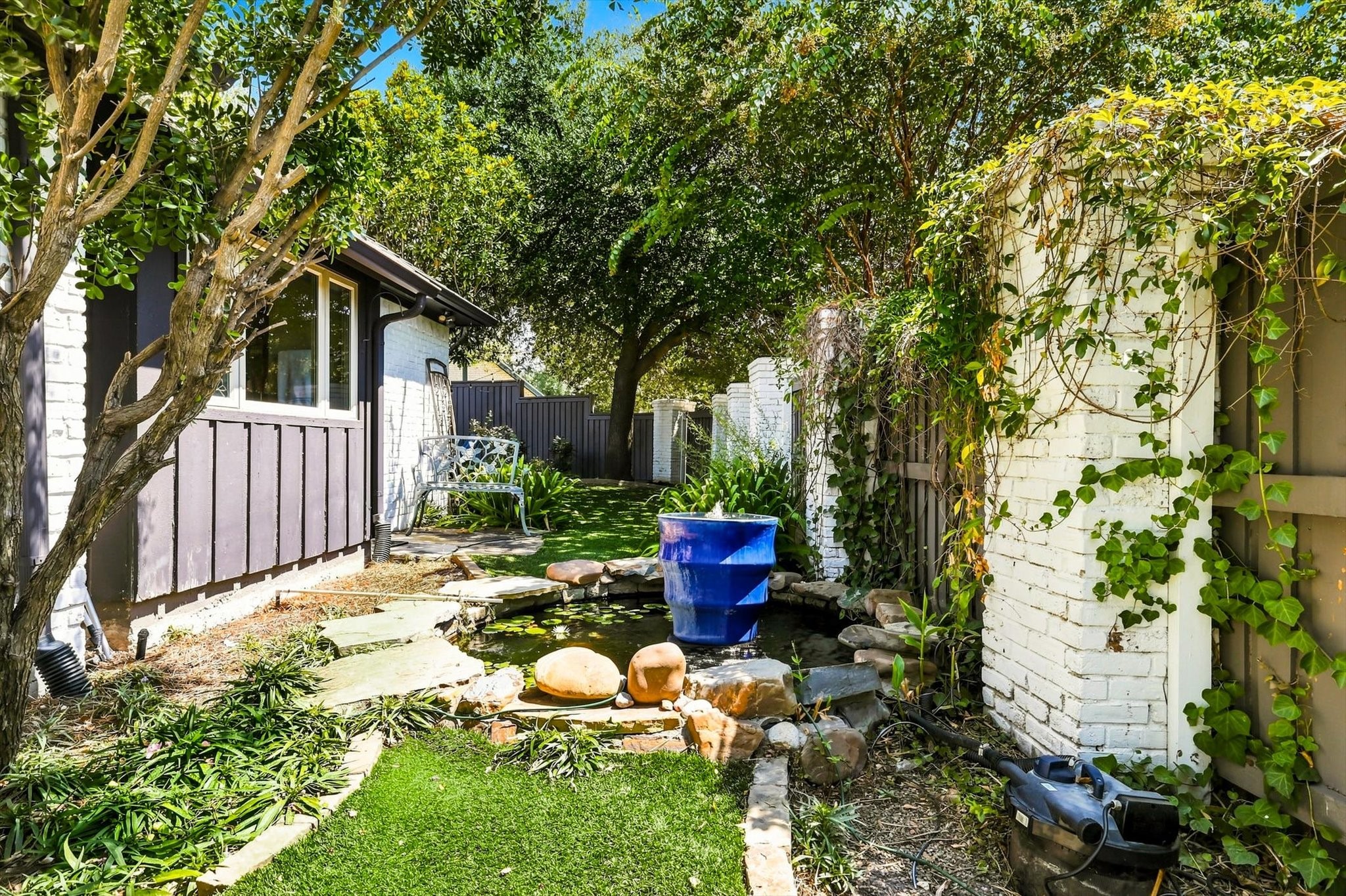 5702 Club Oaks Drive
