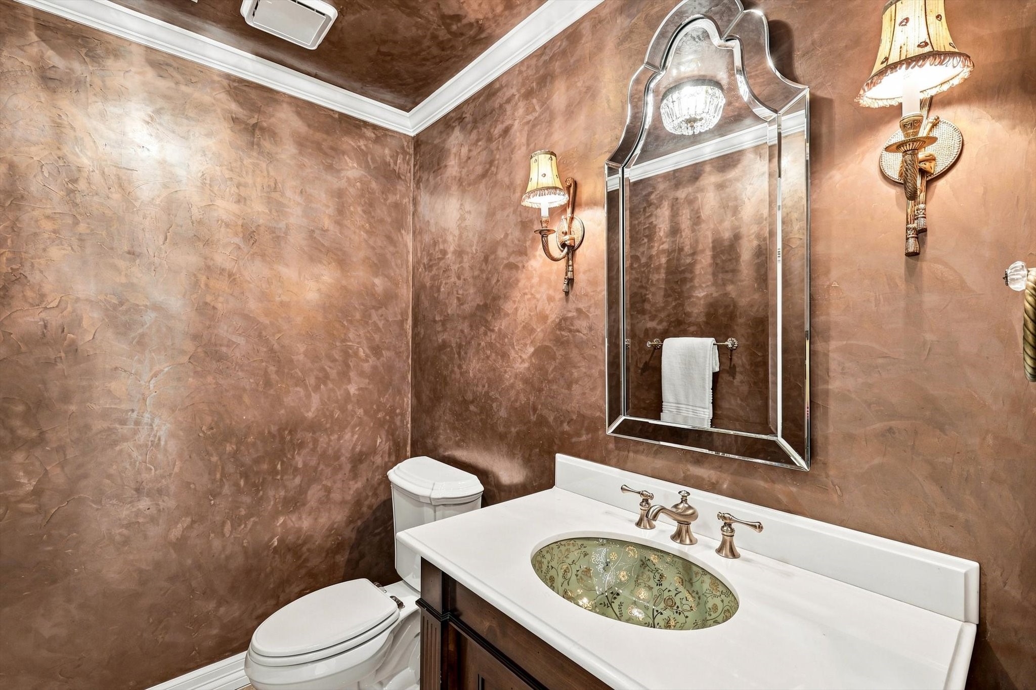 5702 Club Oaks Drive