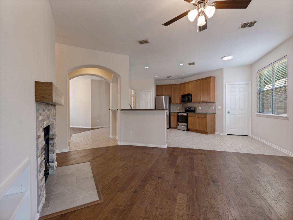 1906 Pecan Grove Drive