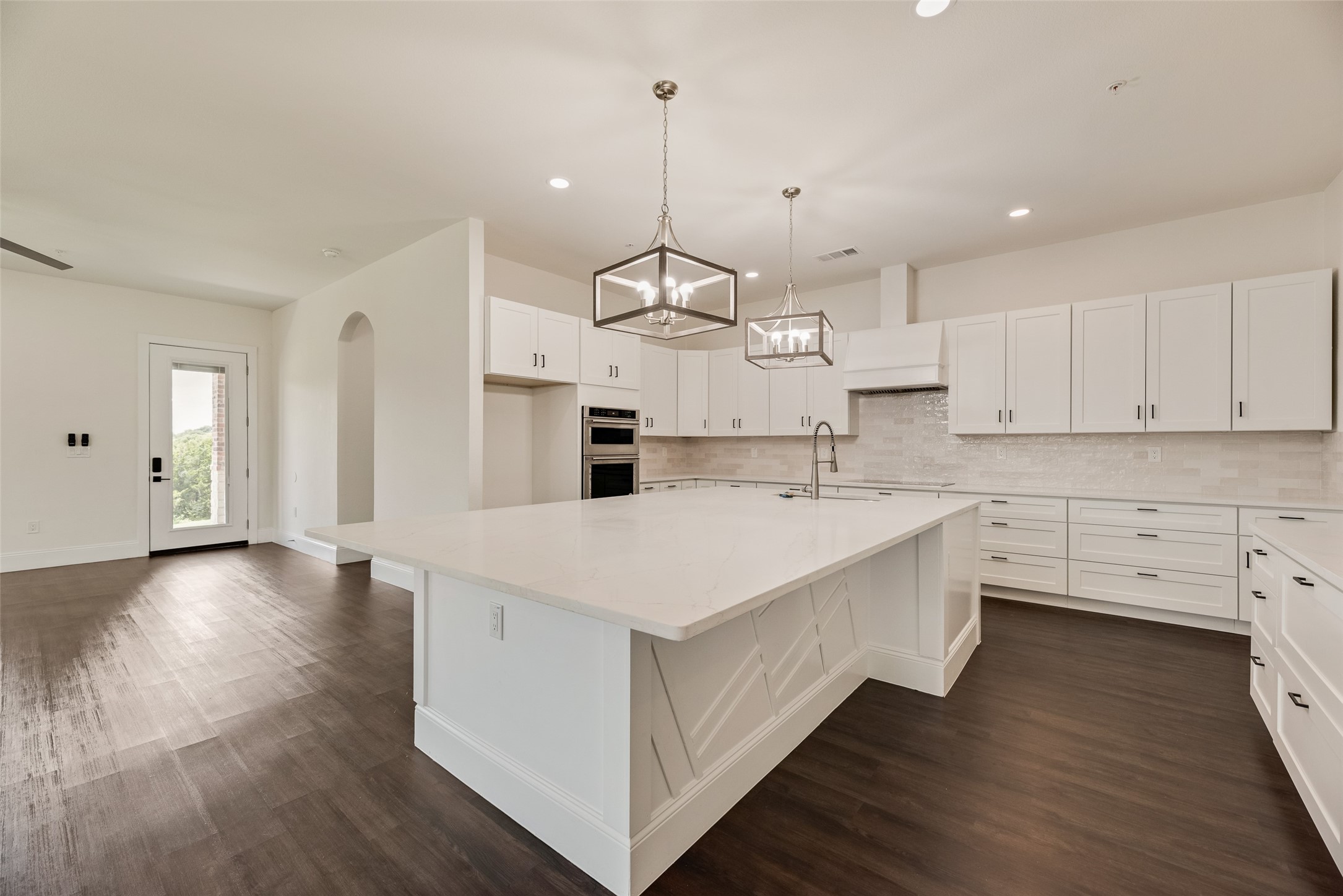 1045 Peppy San Drive