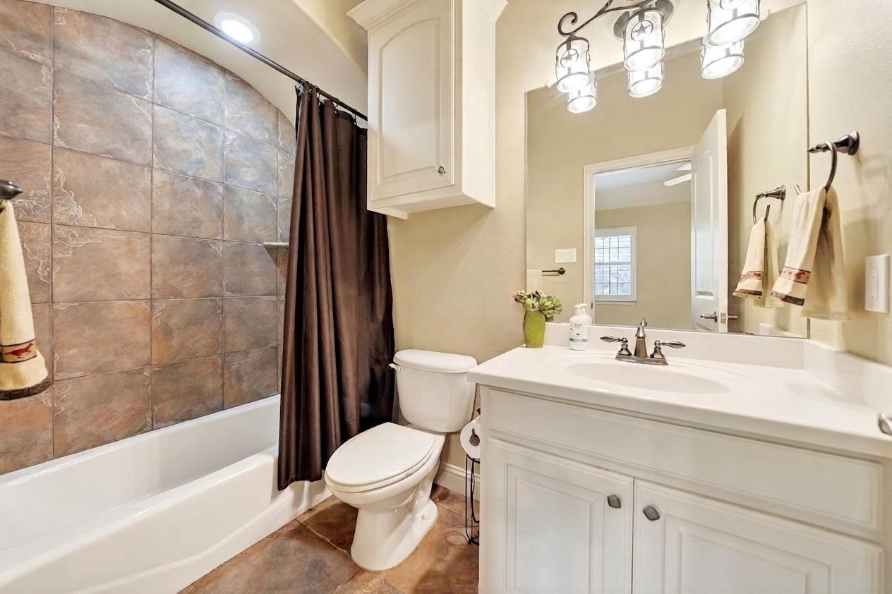 409 Settlers Ridge Drive