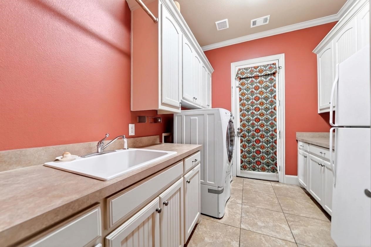 409 Settlers Ridge Drive