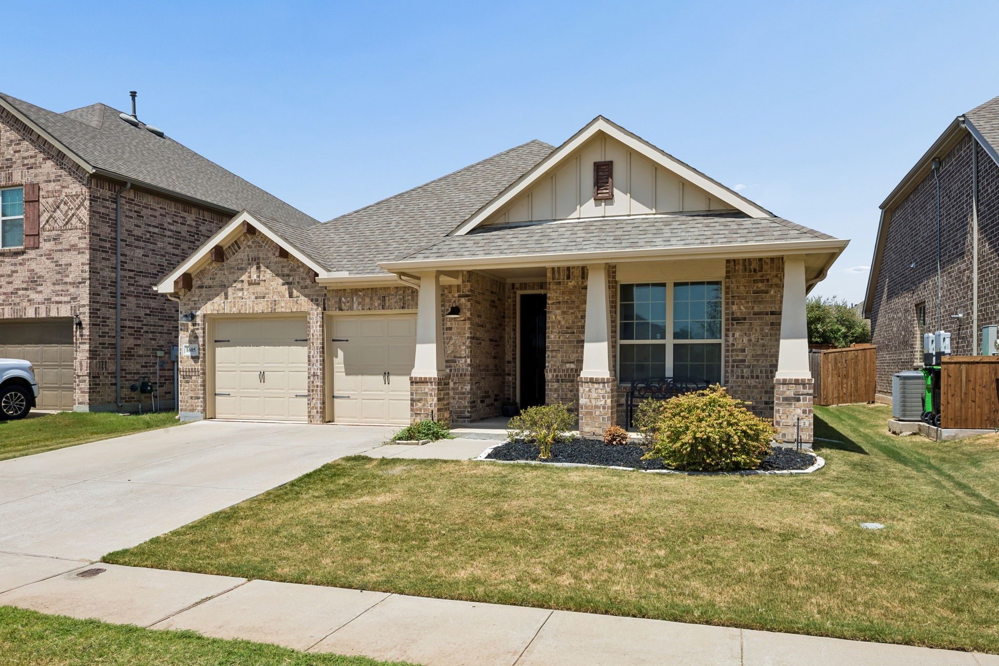 1605 Ridge Creek Lane