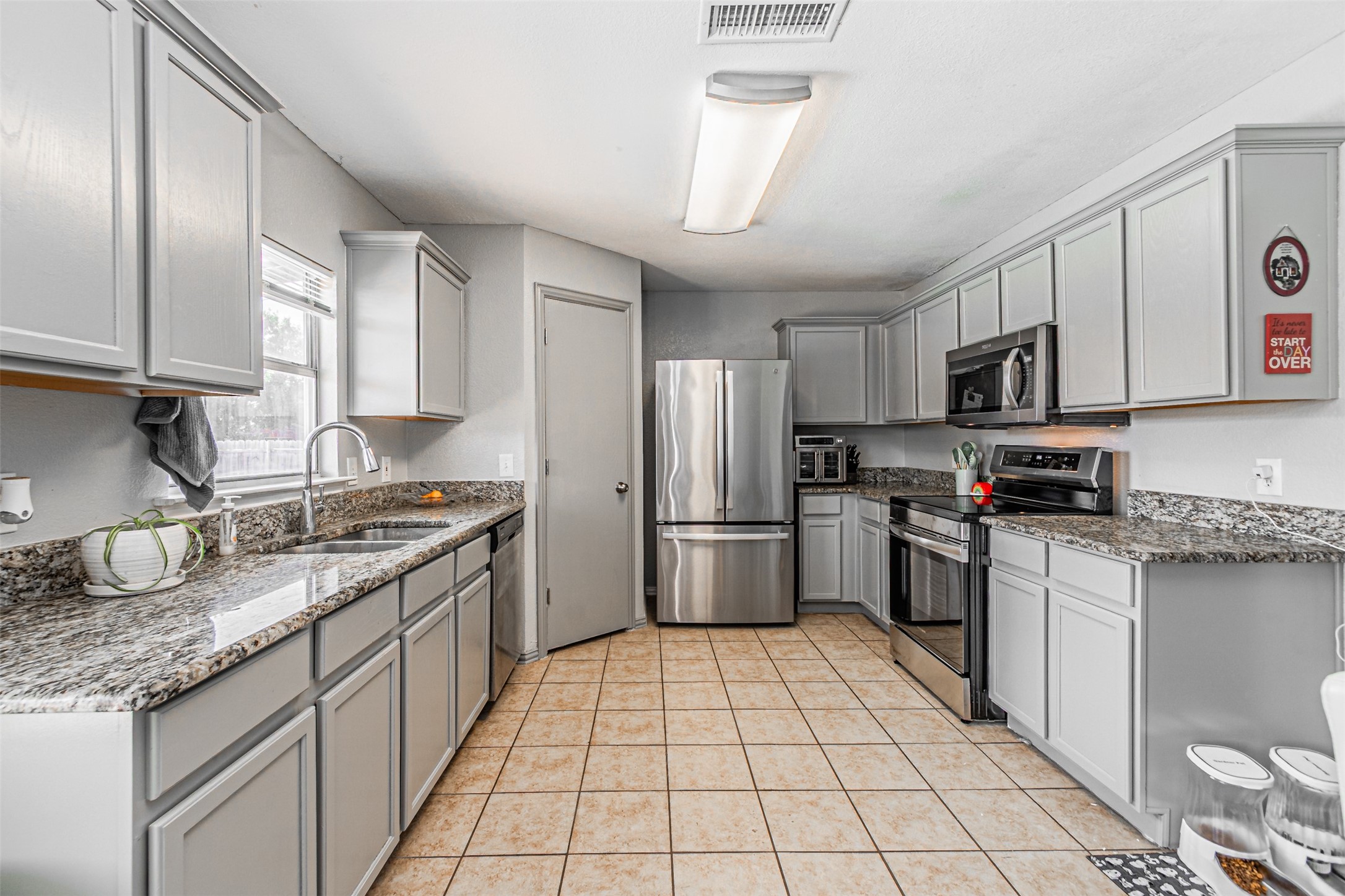 1125 Greenbend Drive
