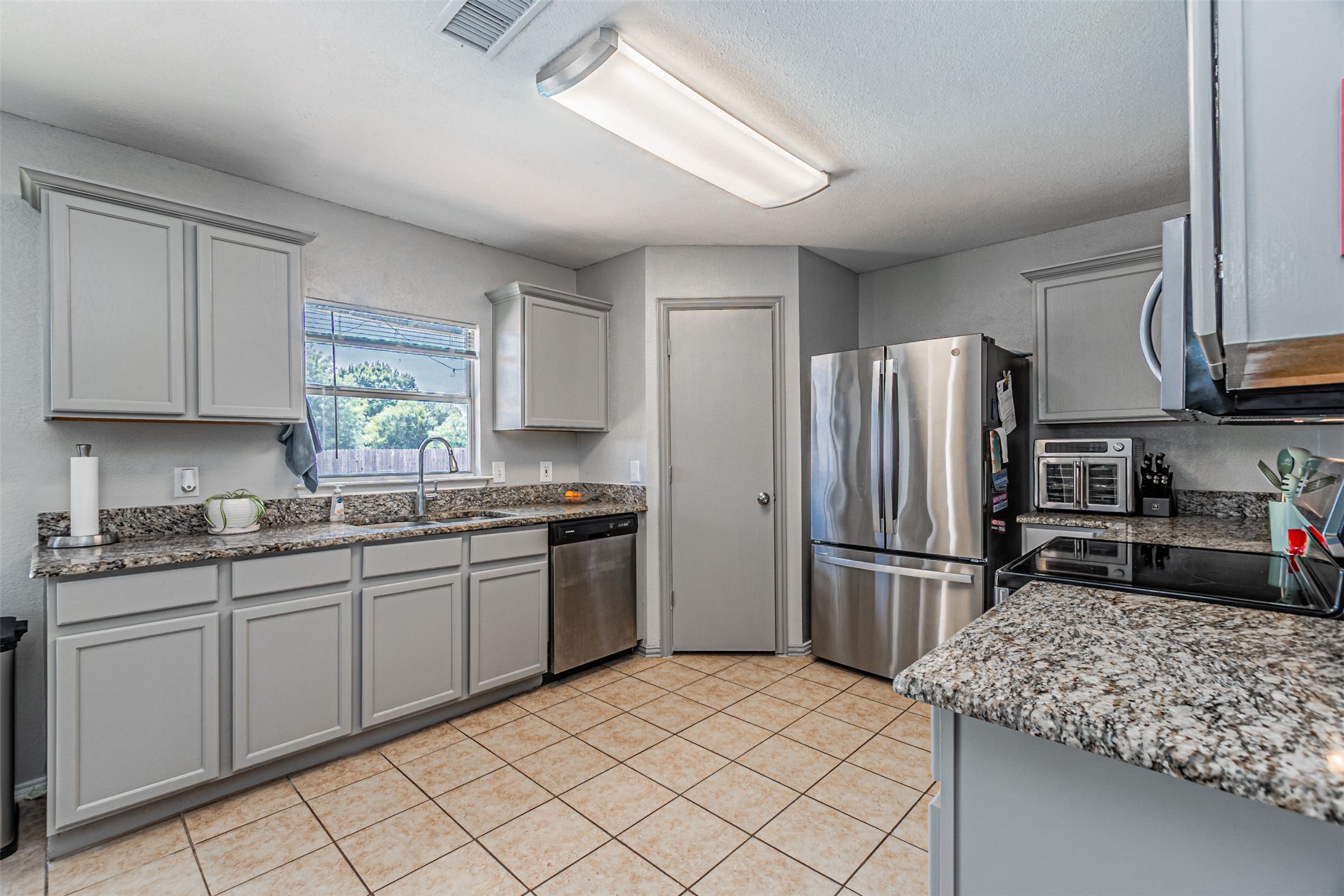1125 Greenbend Drive