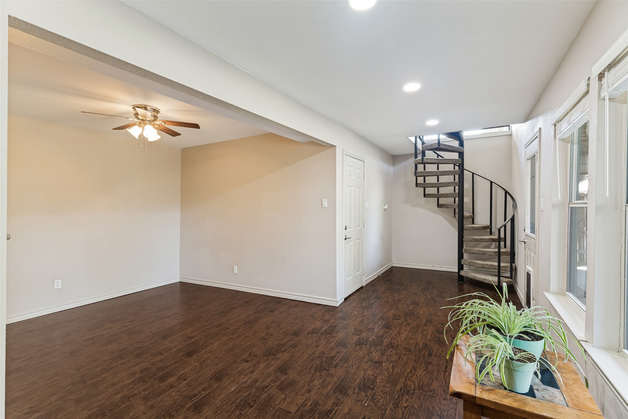 8653 Funtier Court