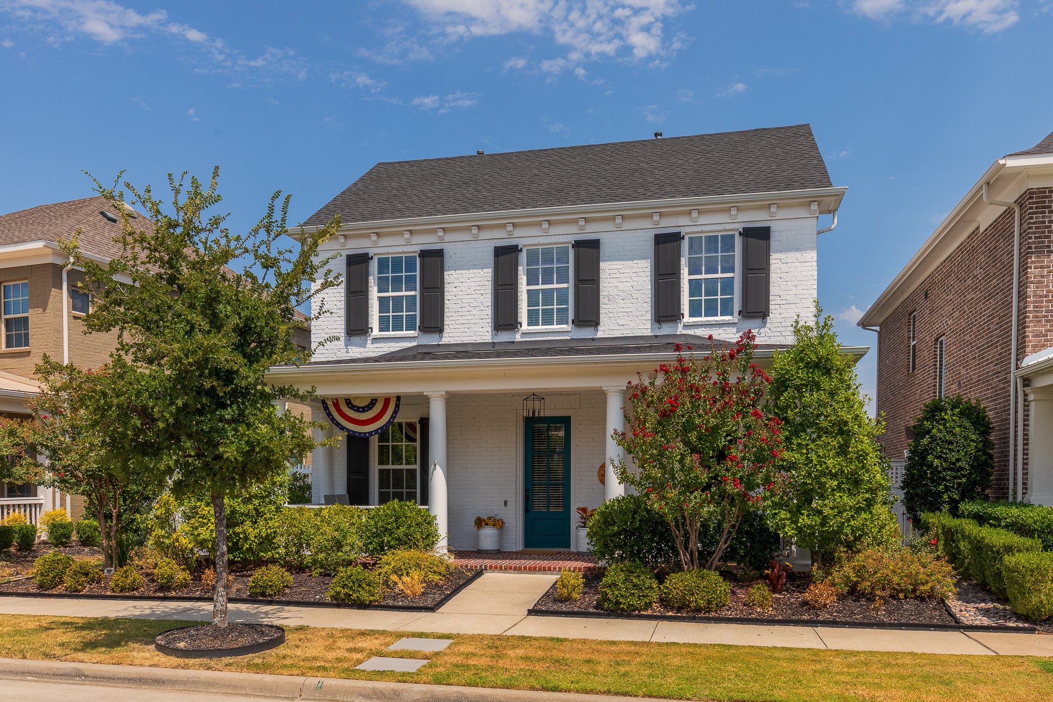 2216 Tremont Boulevard