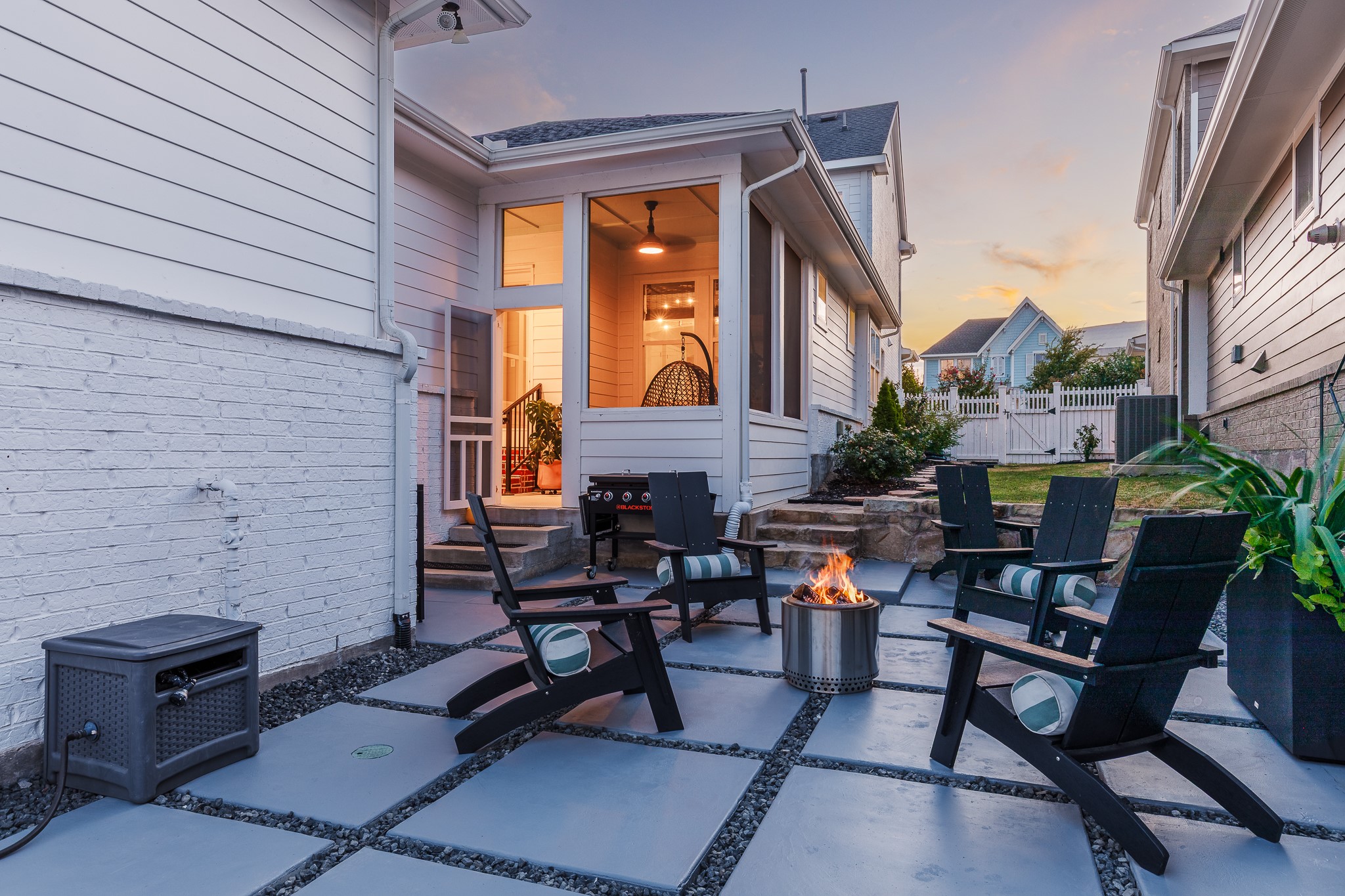 2216 Tremont Boulevard