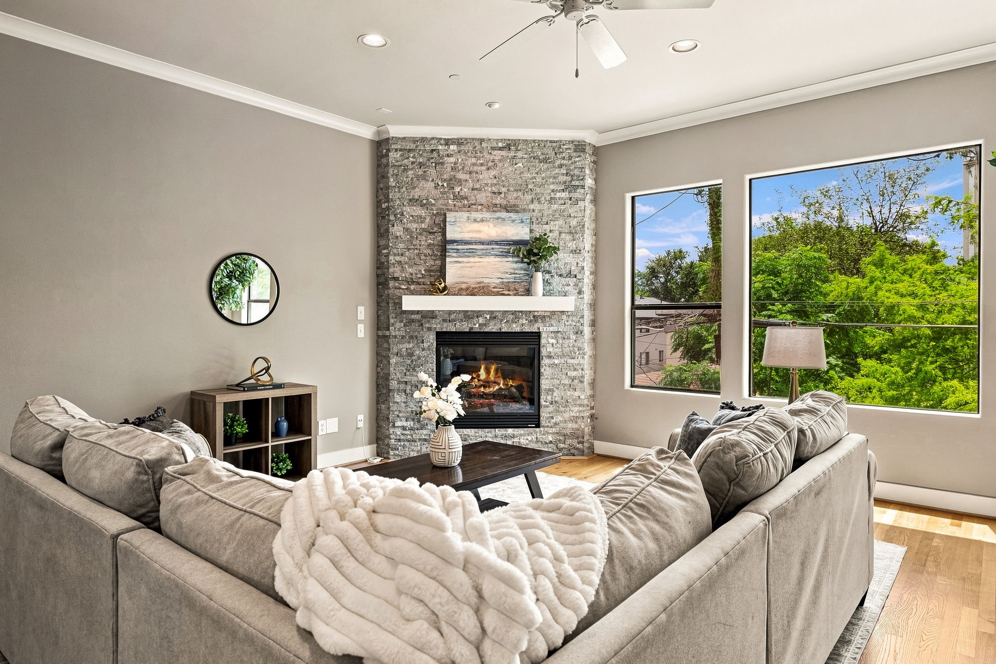 4023 Rawlins Street 105