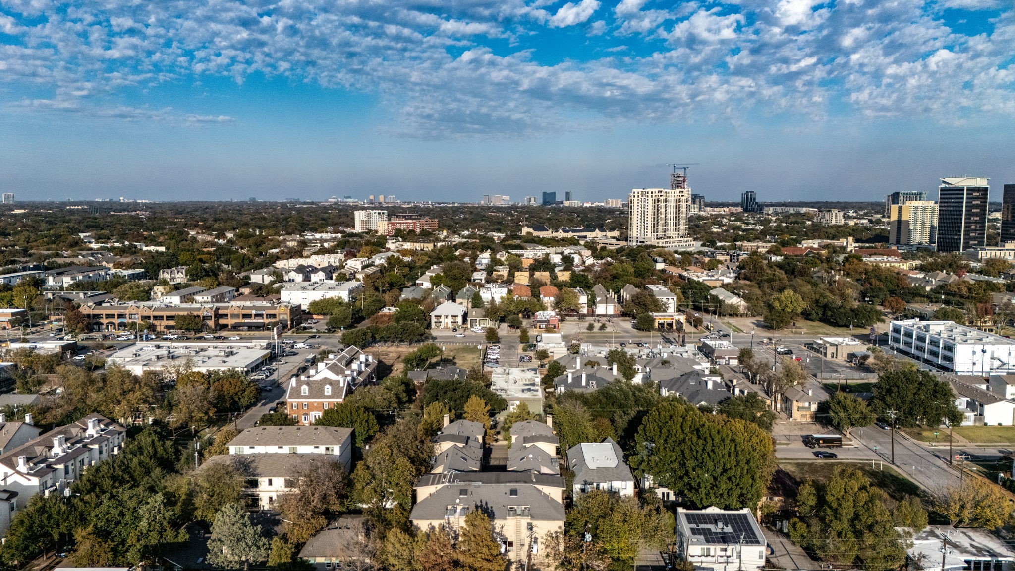 4023 Rawlins Street 105