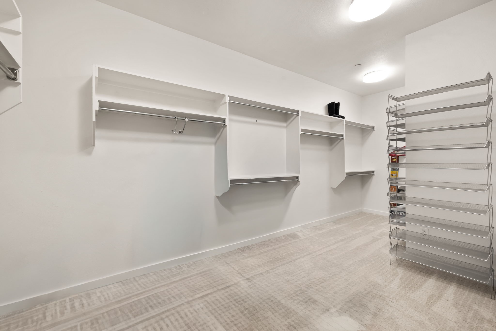 4023 Rawlins Street 105