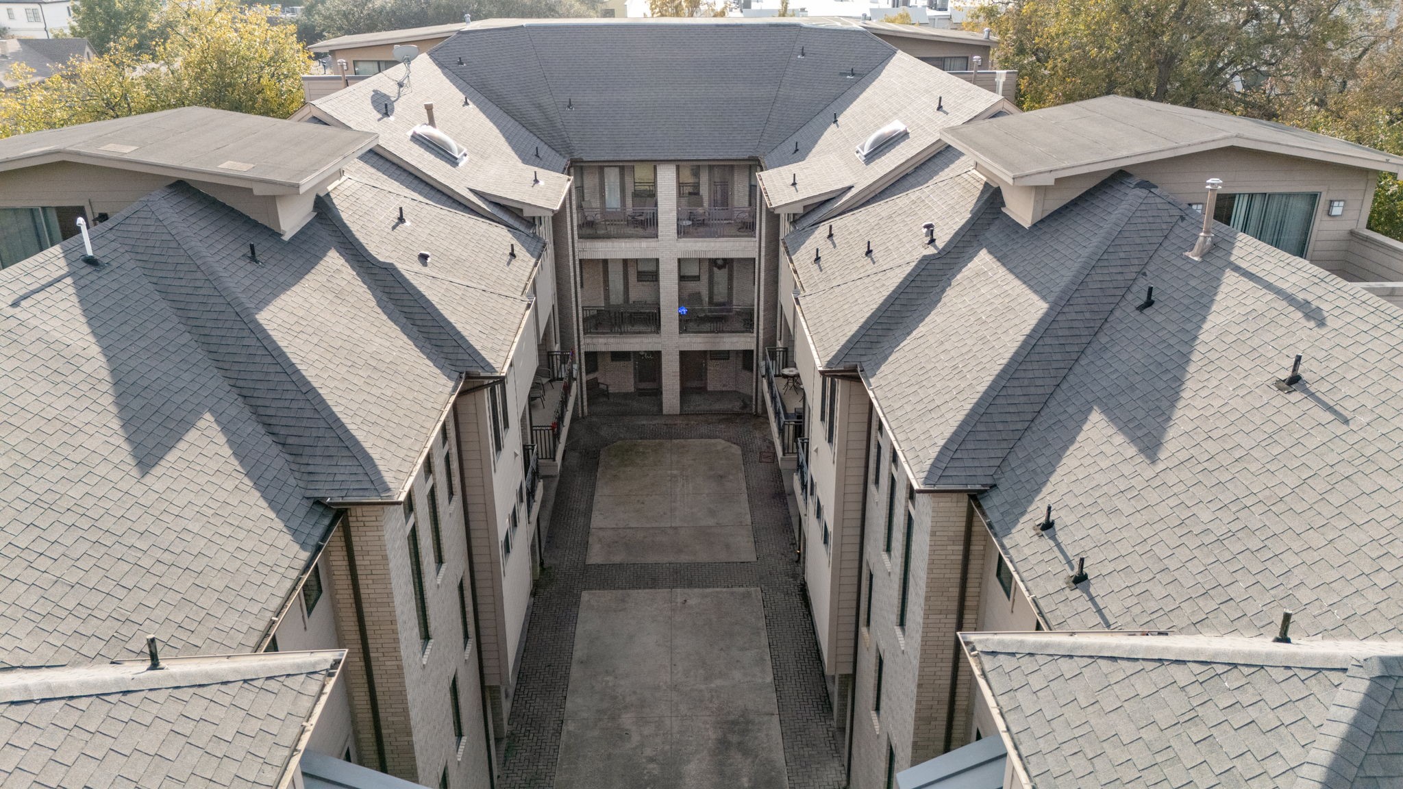 4023 Rawlins Street 105