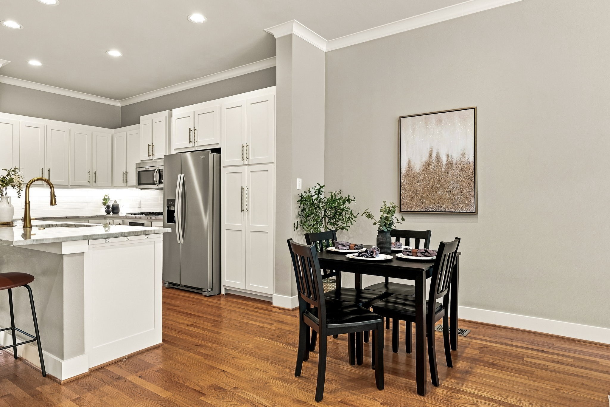 4023 Rawlins Street 105