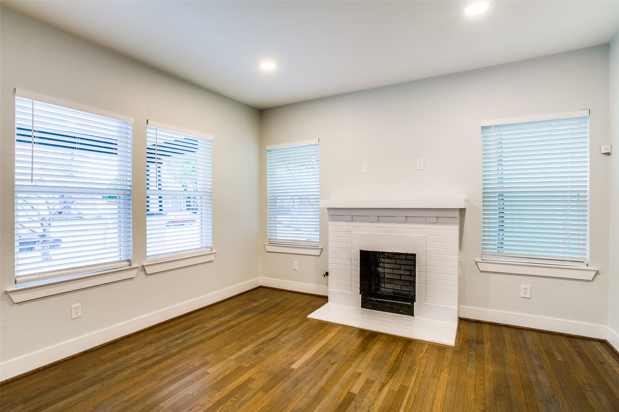 619 Pembroke Avenue