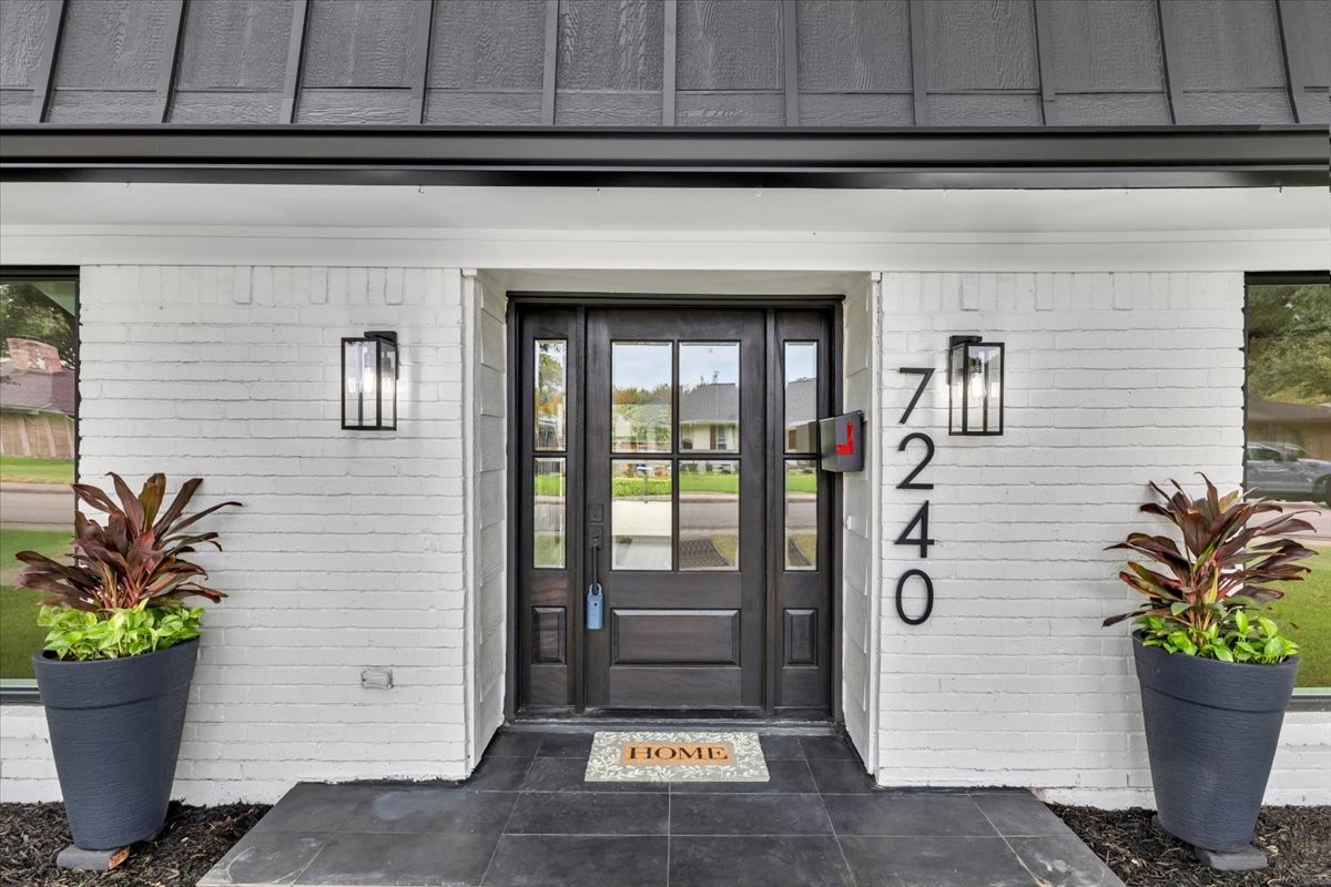 7240 Whispering Pines Drive