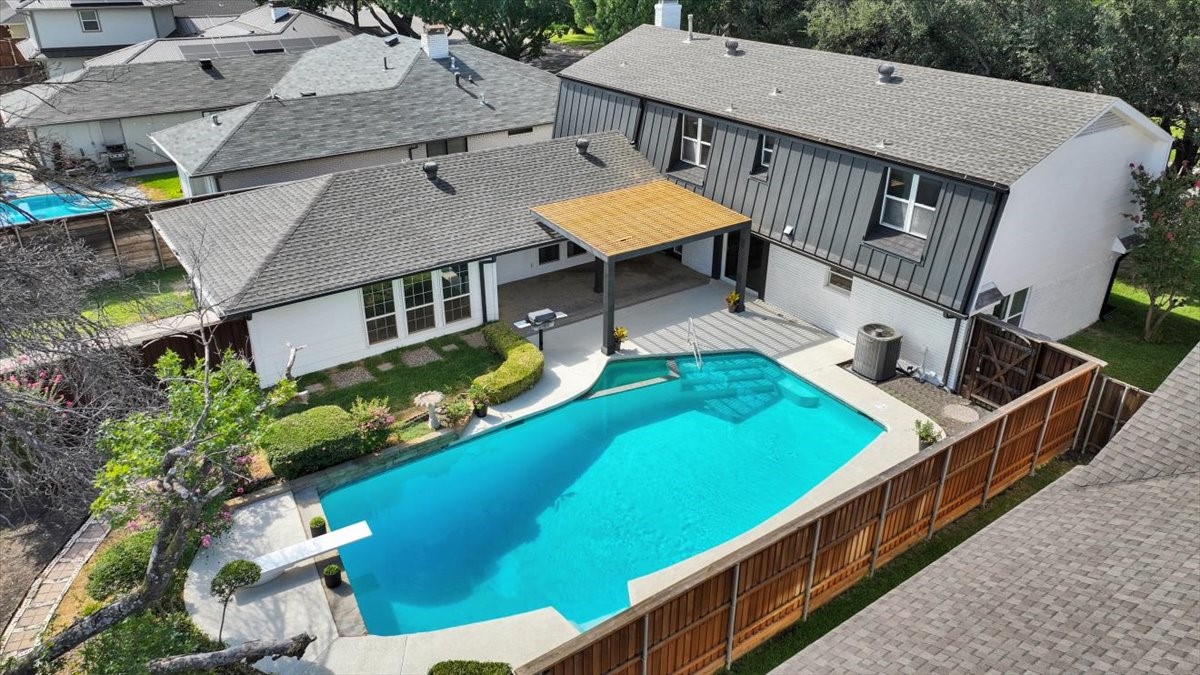 7240 Whispering Pines Drive