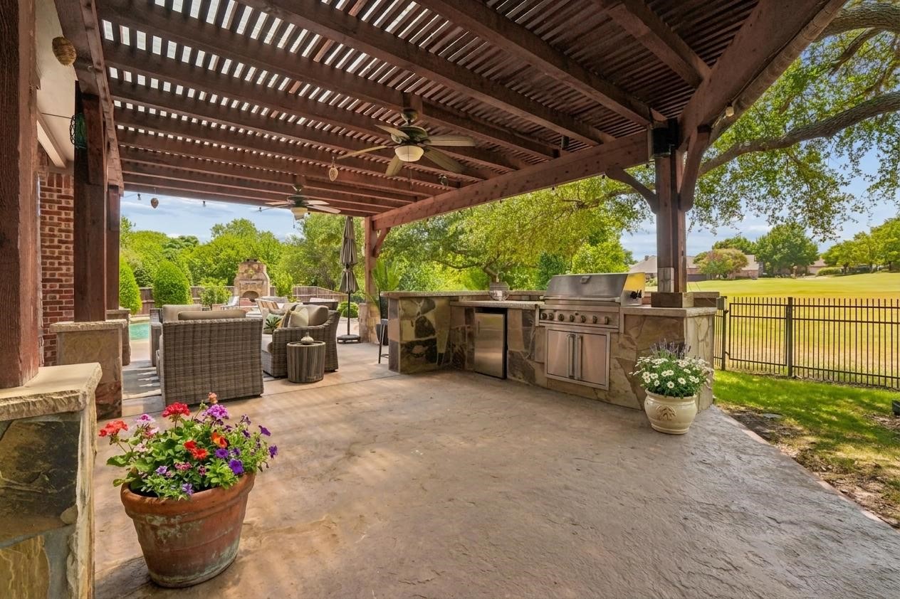 1712 Singletree Court