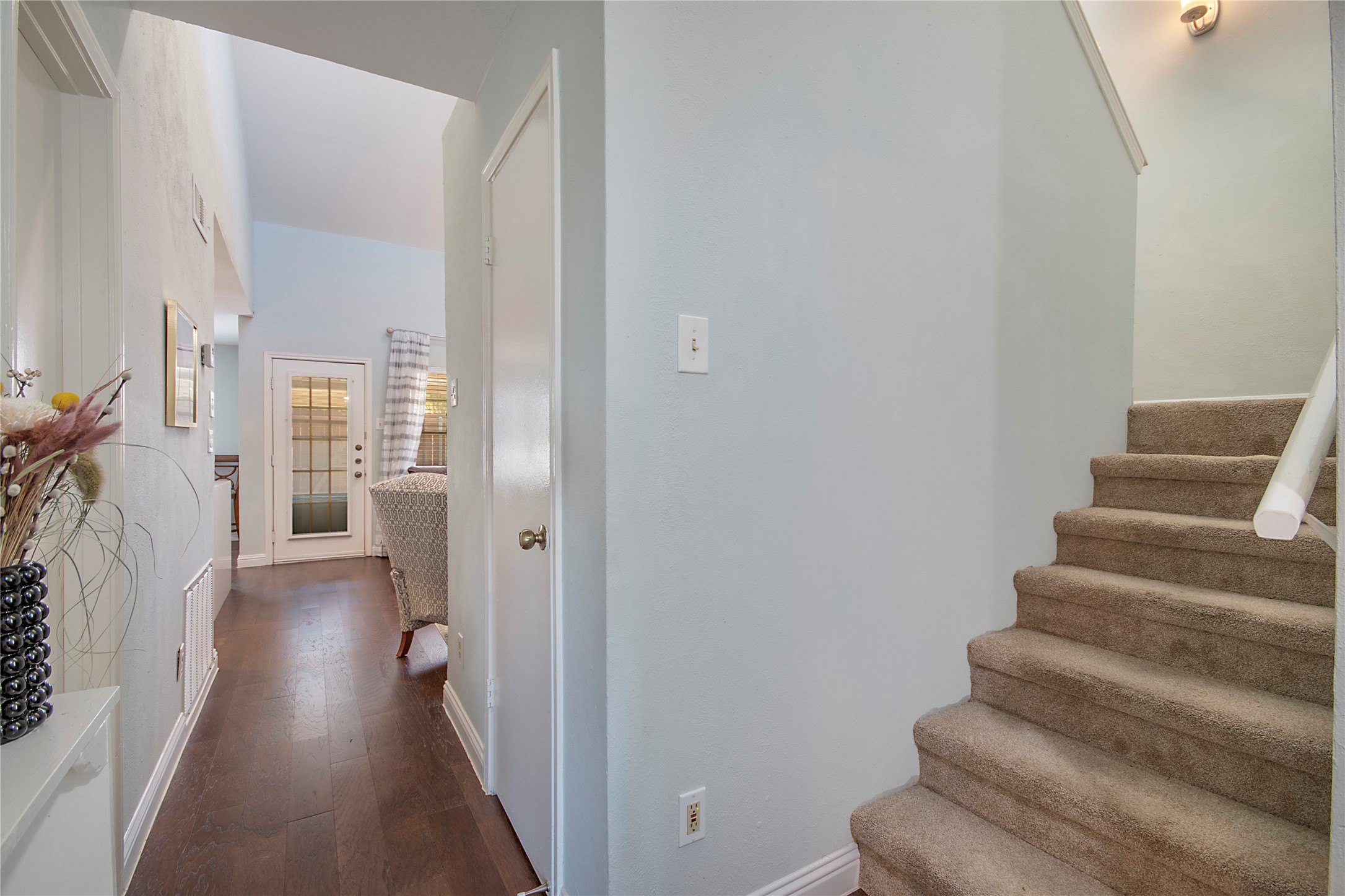 704 Creekwood Drive