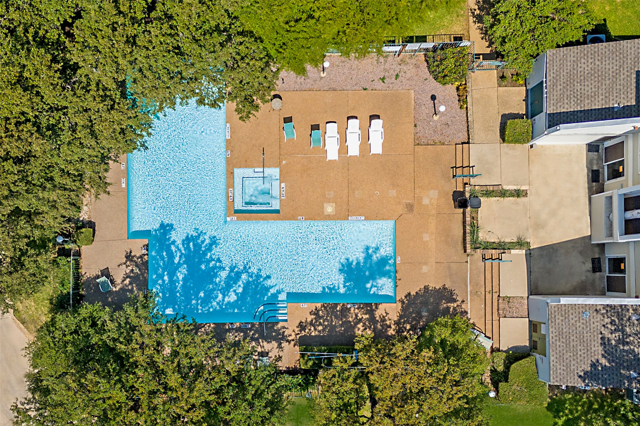 704 Creekwood Drive