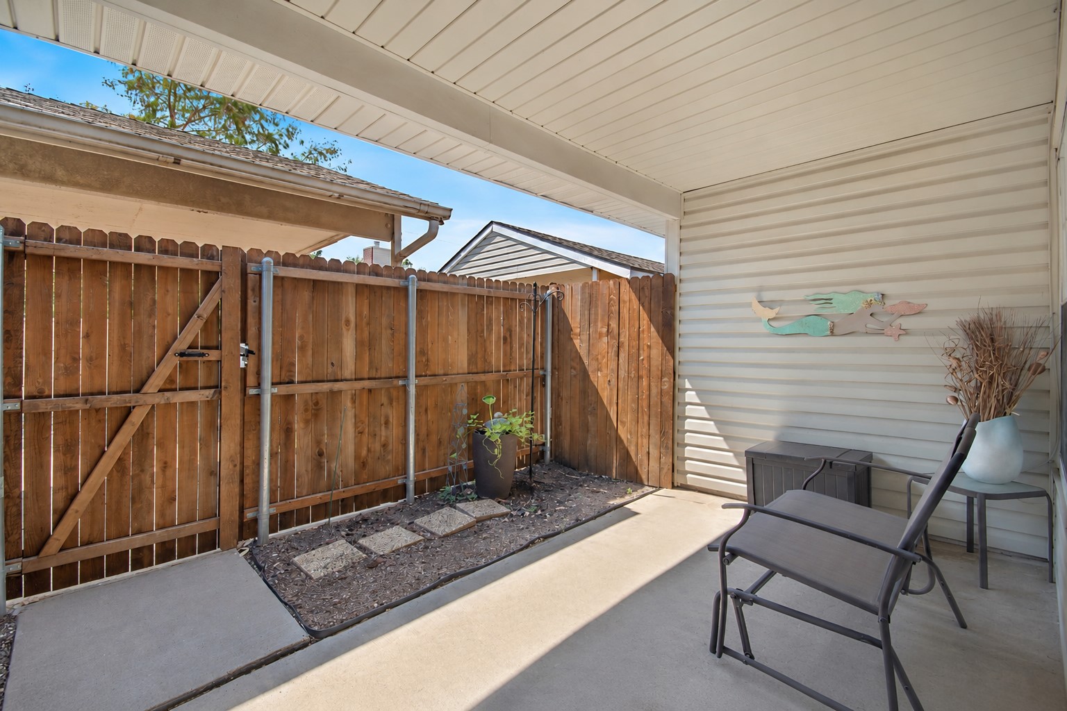 704 Creekwood Drive
