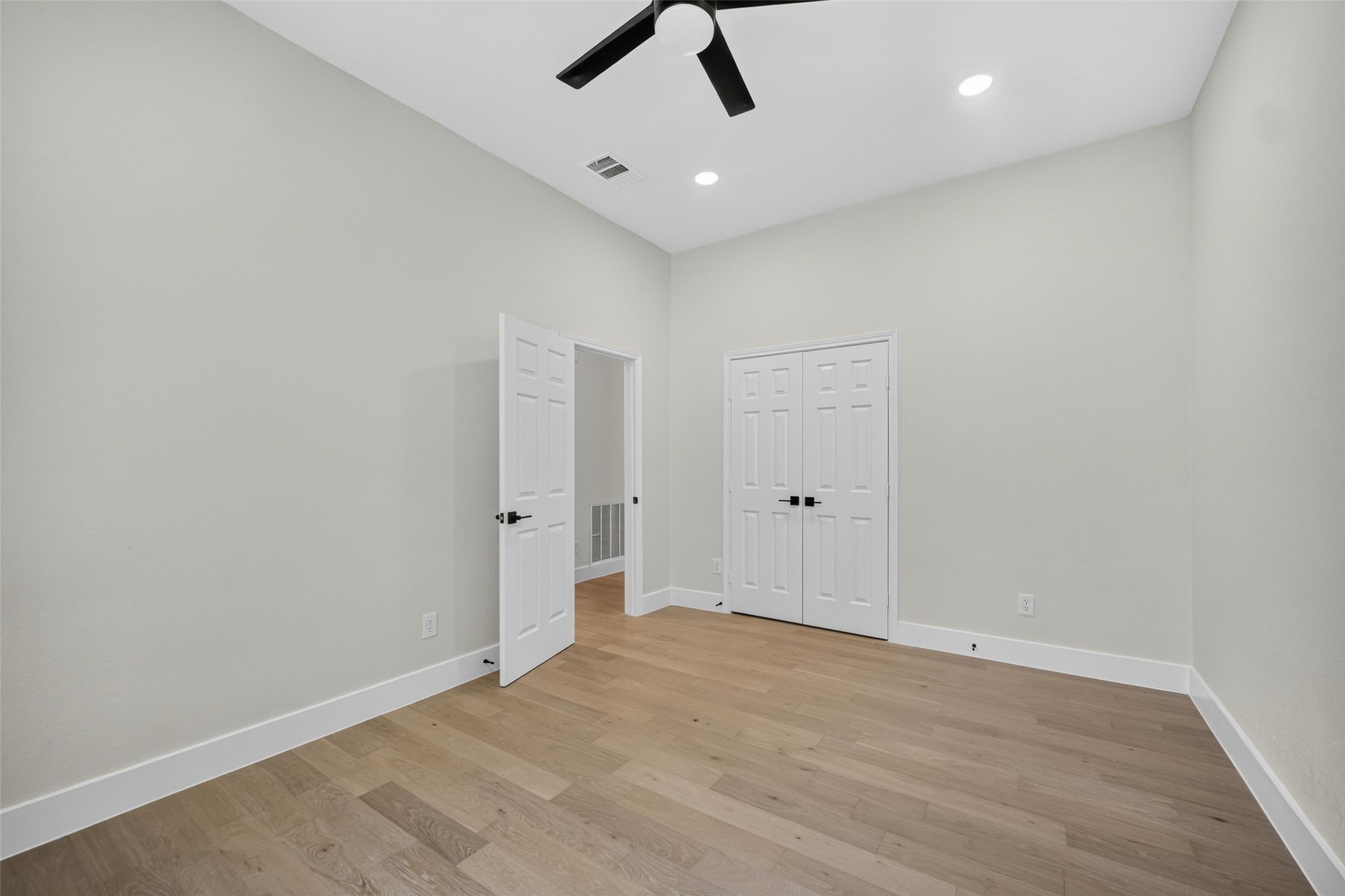 3041 Hillingdon Drive