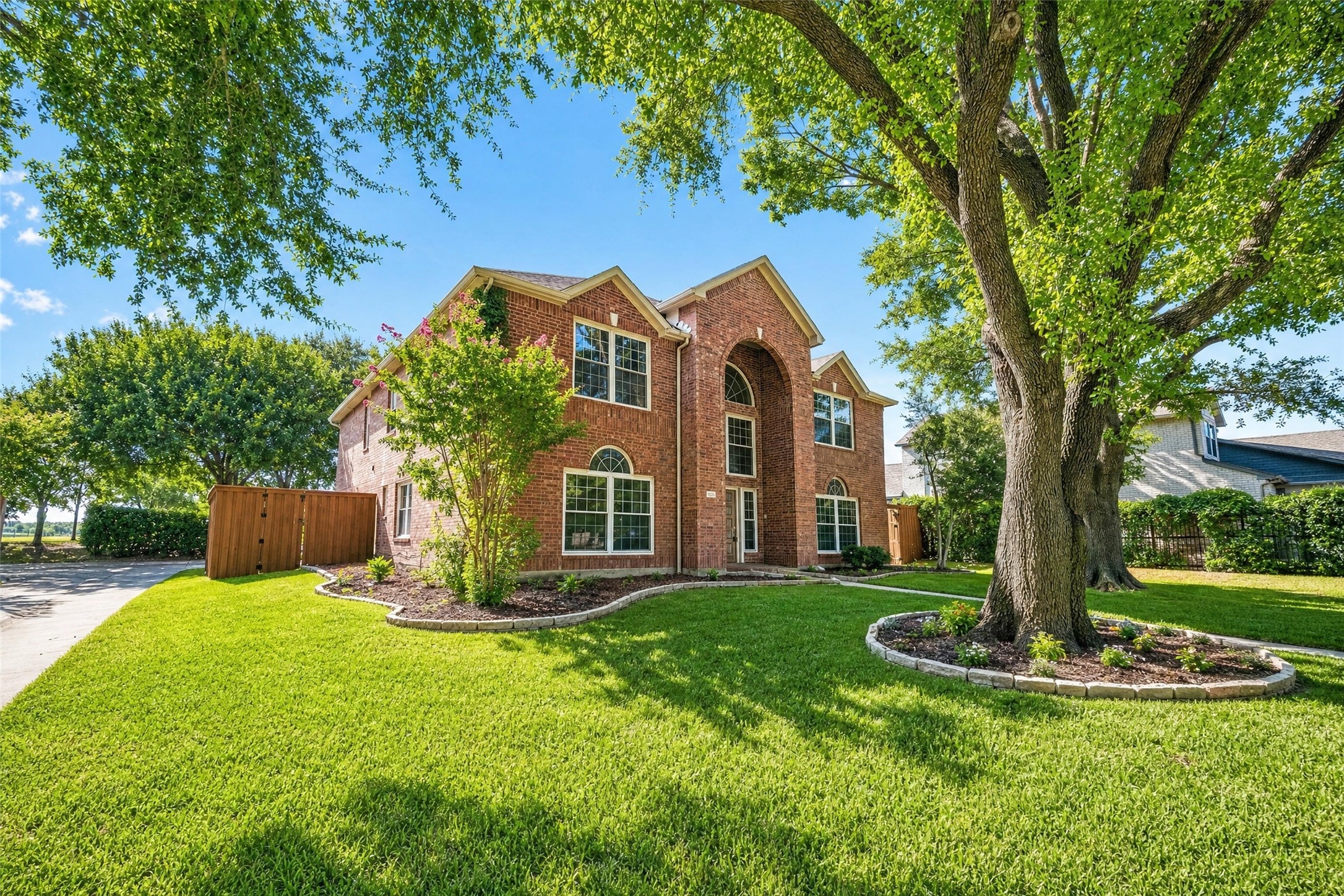 3041 Hillingdon Drive