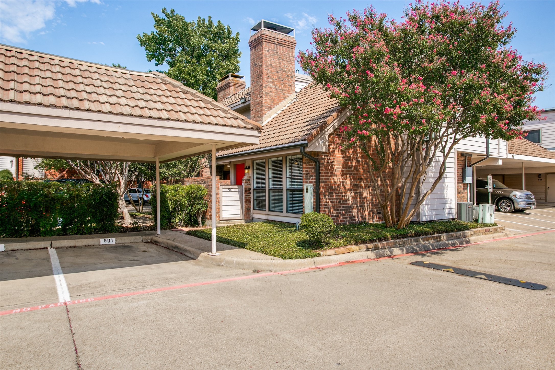 18240 Midway Road 901