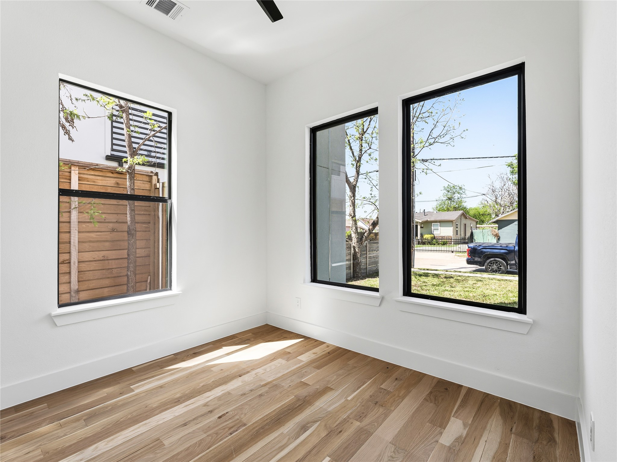1958 Toronto Street