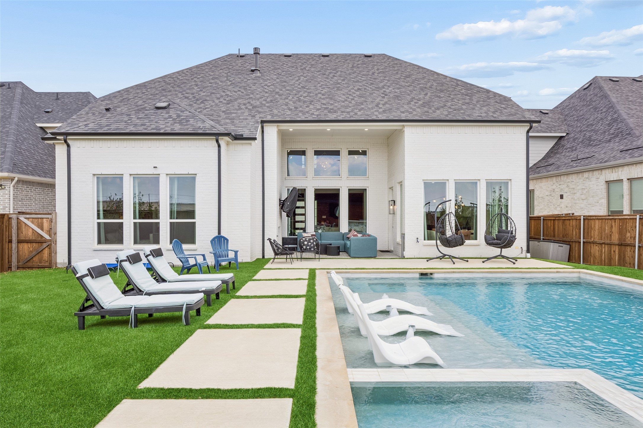 1844 Ellington Drive