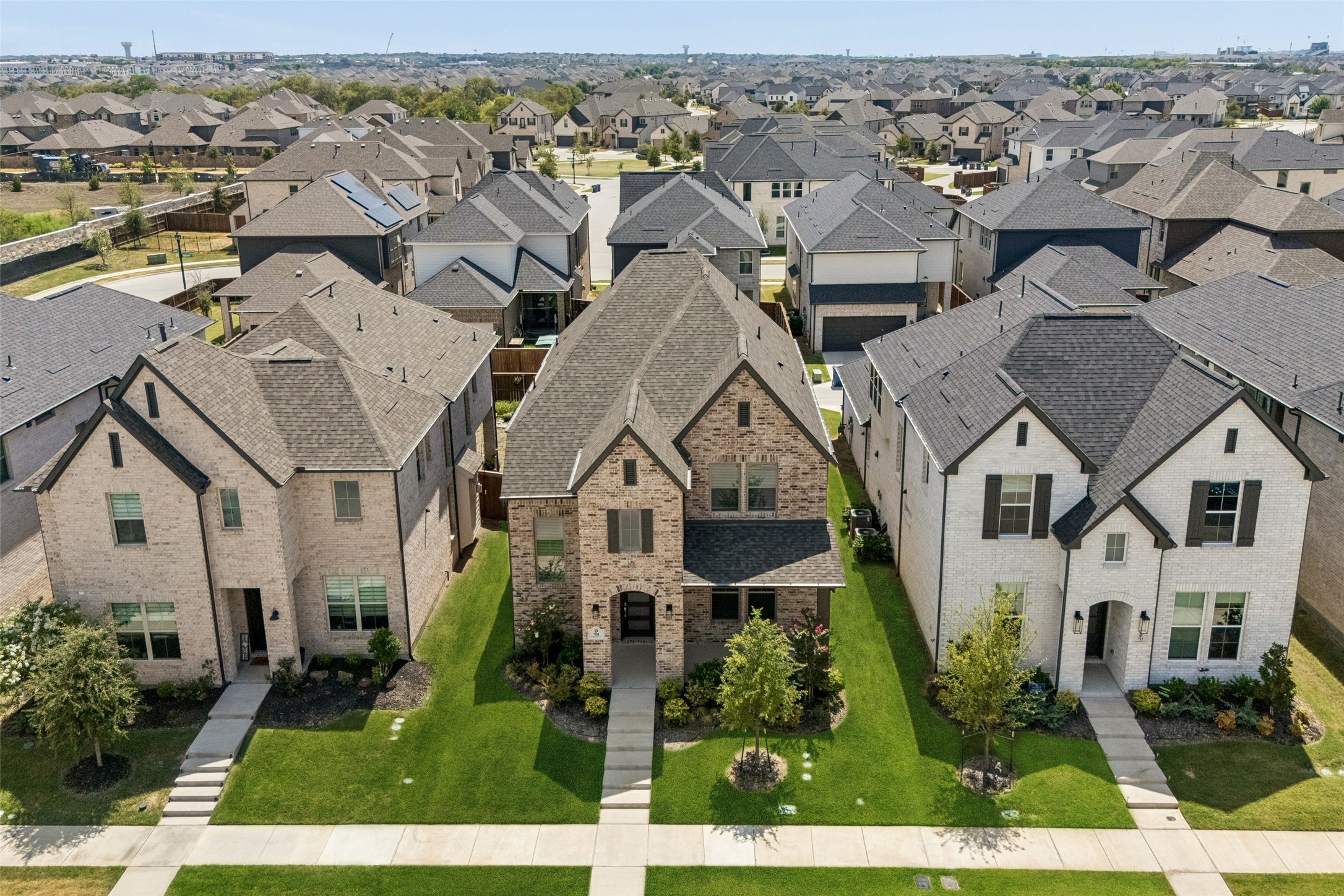708 Kendall Lane