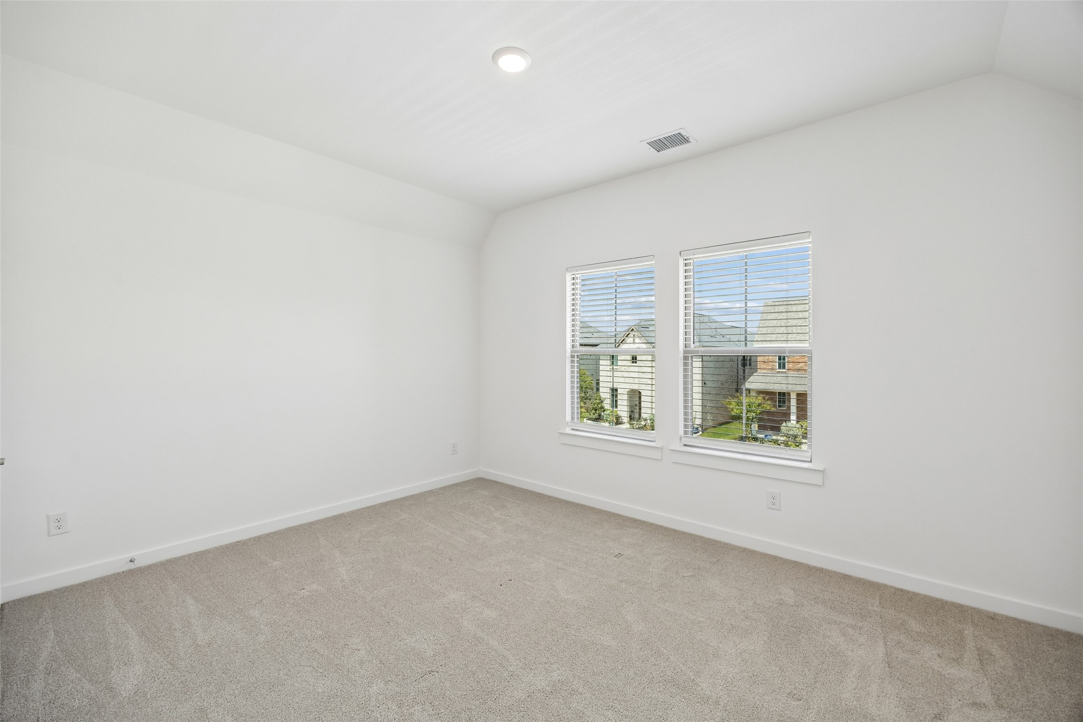 708 Kendall Lane