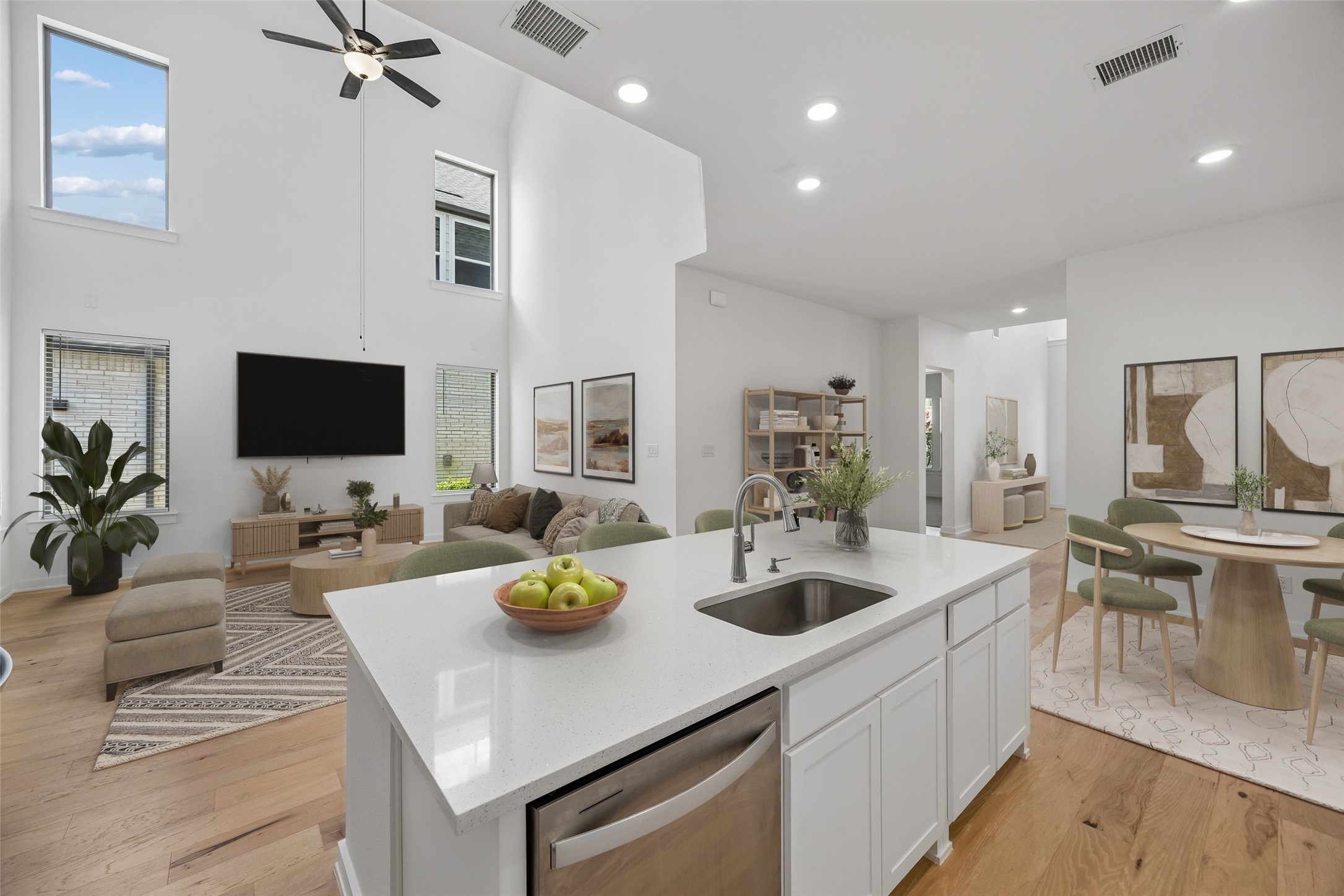 708 Kendall Lane