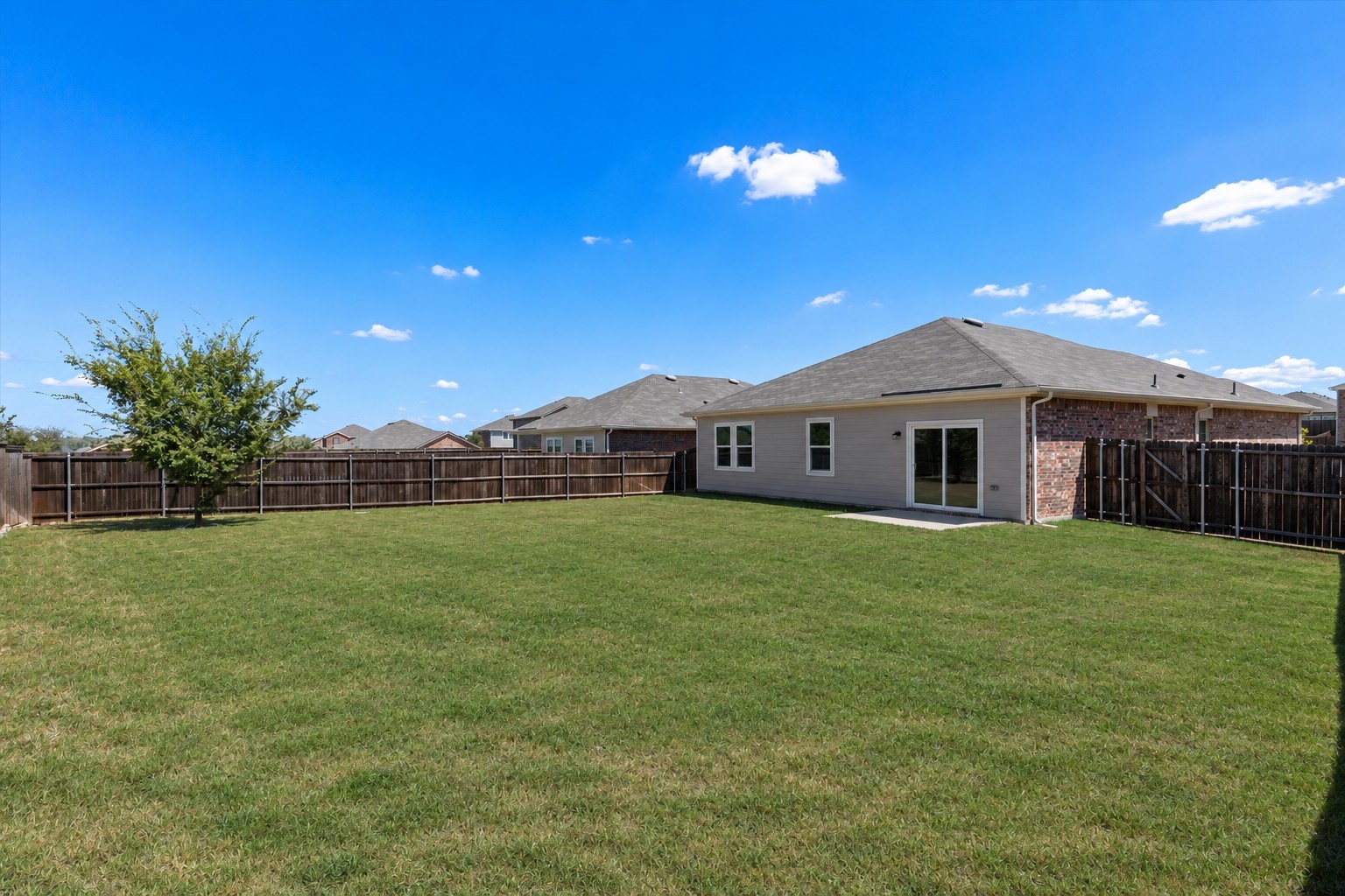 3008 Lacebark Court