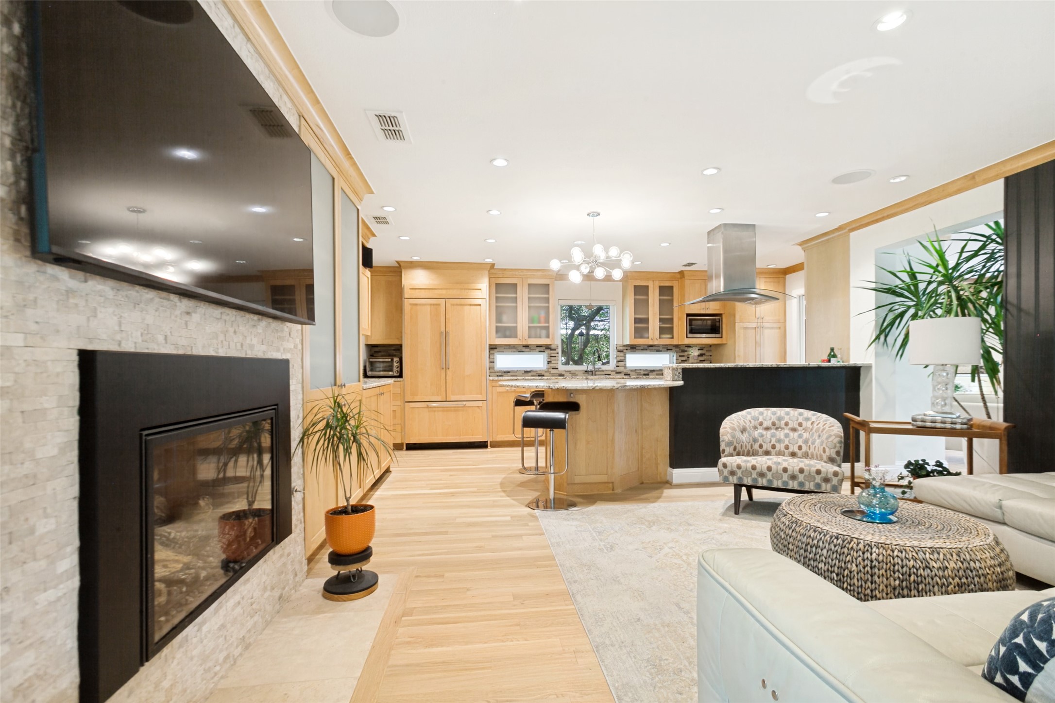 312 Canyon Valley Drive