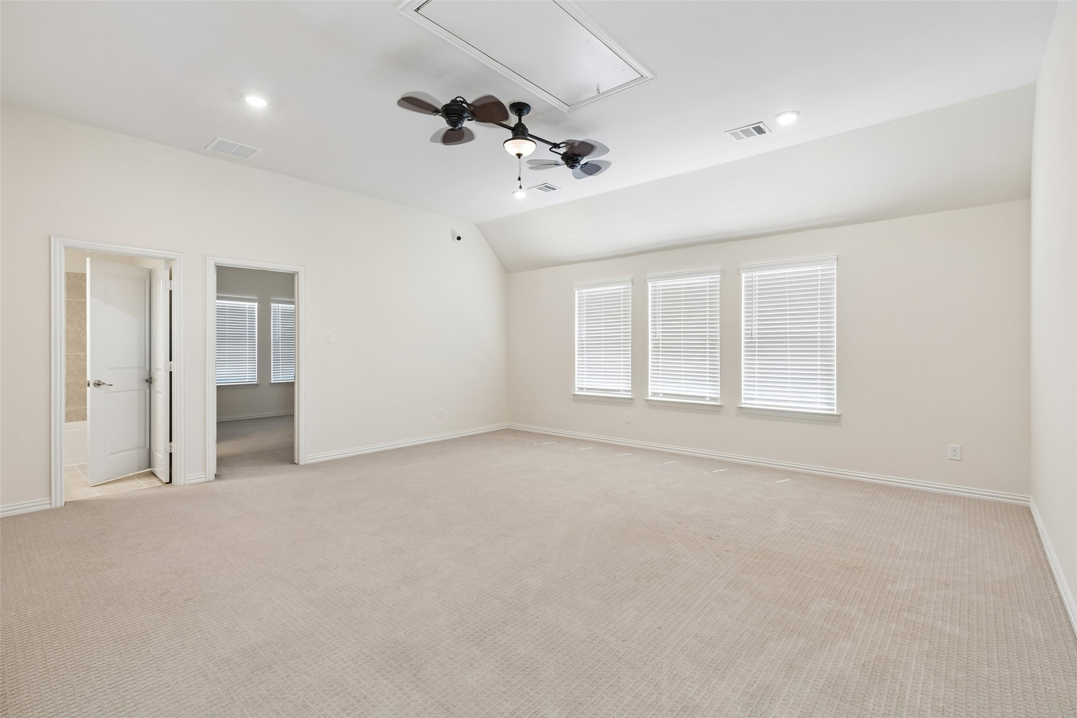 3103 Royal Lane