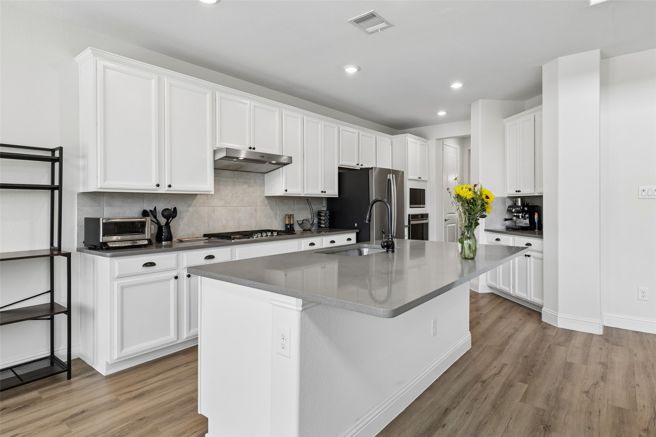 3103 Royal Lane