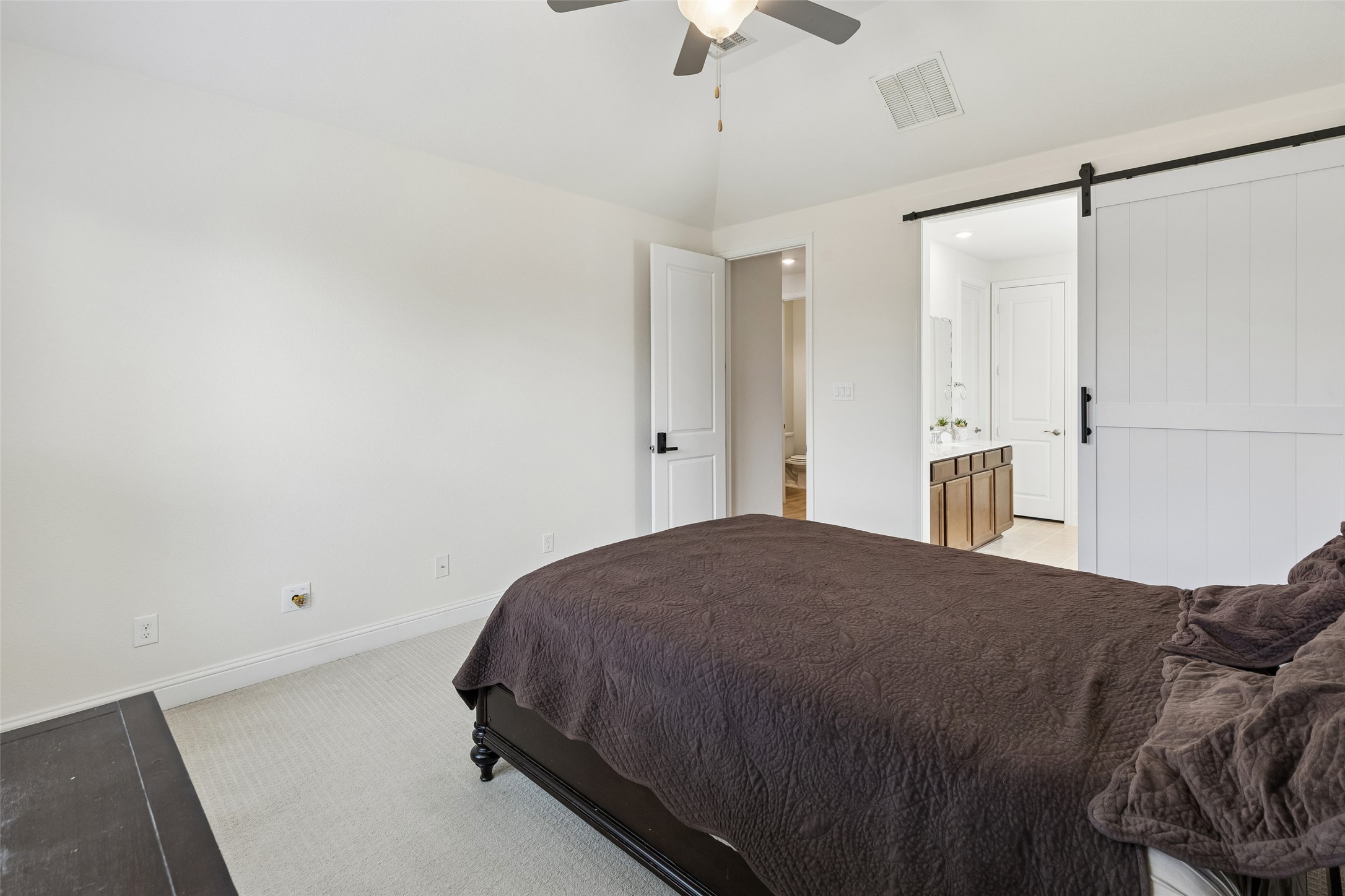 3103 Royal Lane